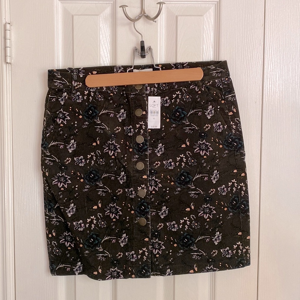 NWT LOFT CORDUROY SKIRT SIZE 10
